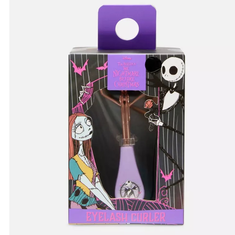 limited edition a nightmare before Christmas jack Skellinton eyelash curler.